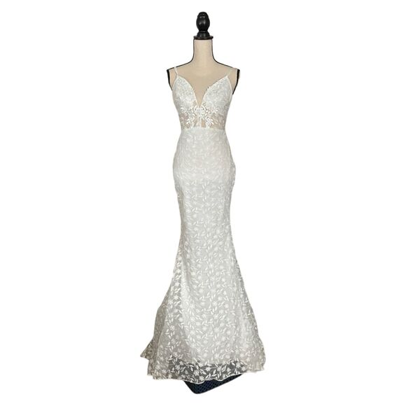 Boho Lace Wedding Dress - Picture 6 of 8